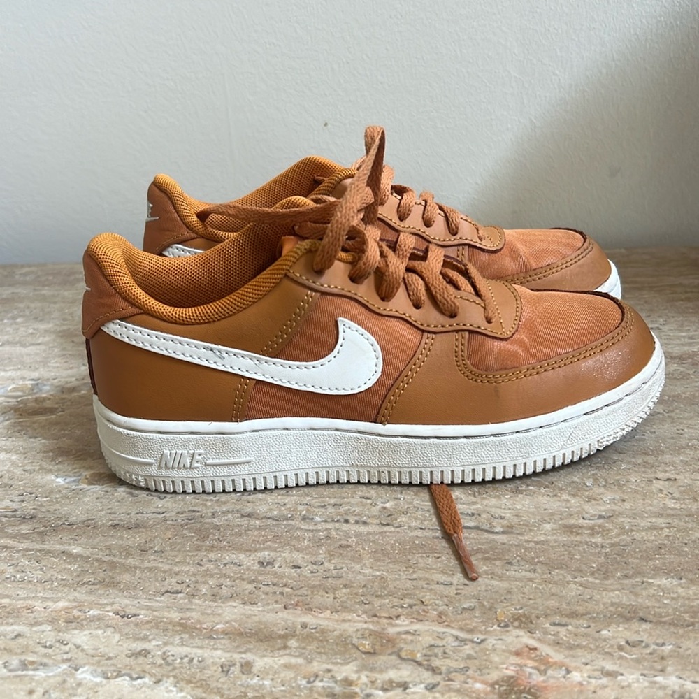 Kids Nikes shoes